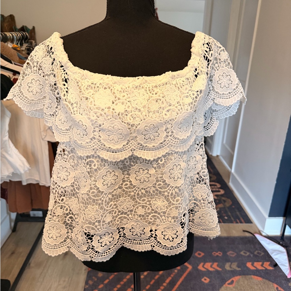 Forever New White Floral Lace Blouse